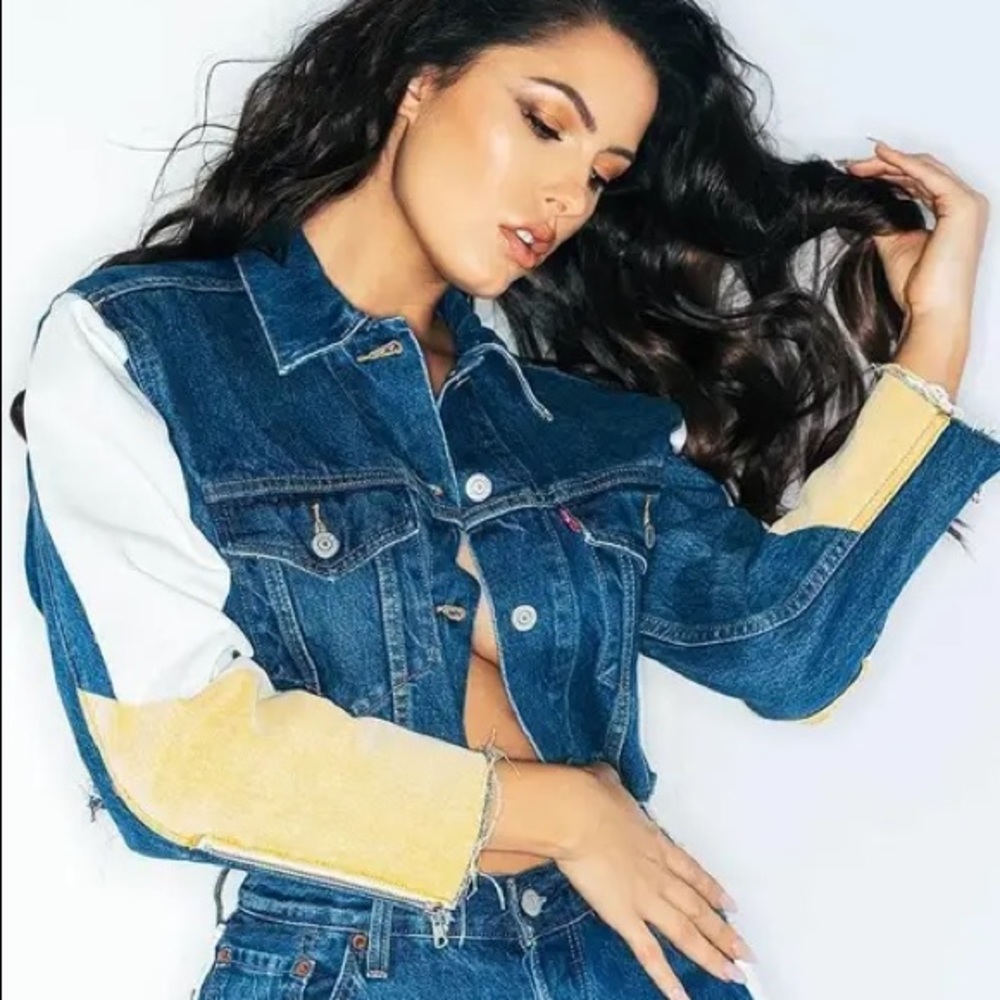 Levi’s cropped color blocked denim jacket XS